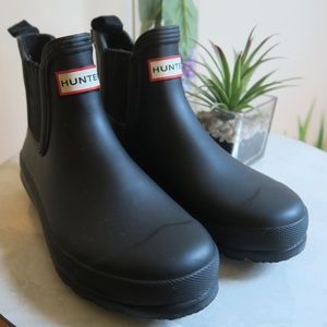 Hunter Black Chelsea Rain Boot
